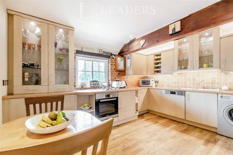 Court Lane, Hadlow, Tonbridge 2 bed apartment for sale