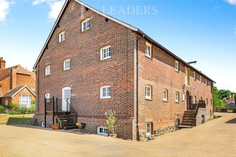 Court Lane, Hadlow, Tonbridge 2 bed apartment for sale