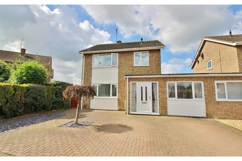 Whiteacres, Whittlesey PE7 3 bed detached house for sale
