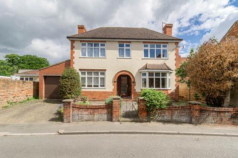 Bury Street, Newport Pagnell MK16 4 bed detached house for sale