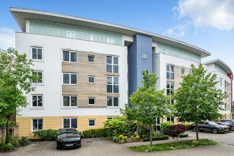 Creswell Drive, Beckenham 2 bed flat for sale