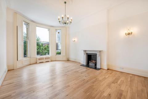 Fellows Road, London, NW3 2 bed flat for sale