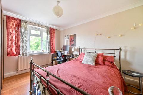 St Charles Square, Ladbroke Grove... 3 bed flat for sale