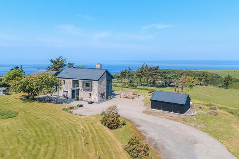 Caernarfon LL54 4 bed detached house for sale