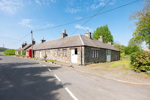 3 bedroom cottage for sale