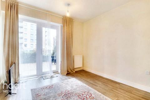 Ocean Drive, Gillingham 1 bed apartment for sale