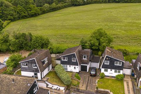 Wooburn Green 4 bed detached house for sale