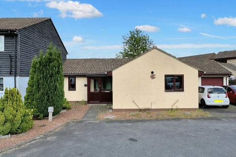 Saddlers Place, Ipswich IP5 2 bed detached bungalow for sale