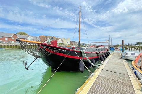 Arun Shipyard, Rope Walk... 1 bed property for sale