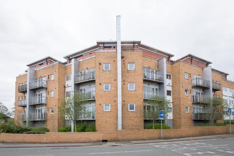 Bury Old Road, Whitefield M45 2 bed flat for sale