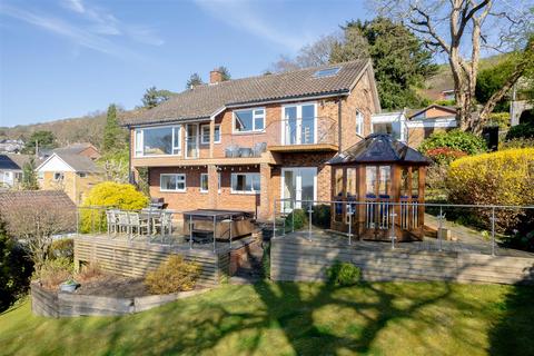 Blackheath Way, Malvern 5 bed detached house for sale