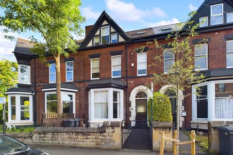 Grange Crescent Road, Sharrow, Sheffield 5 bed terraced house for sale