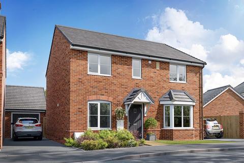 4 bed detached house