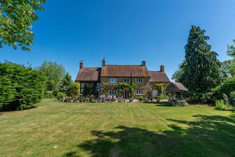 Bicester OX25 5 bed farm house for sale