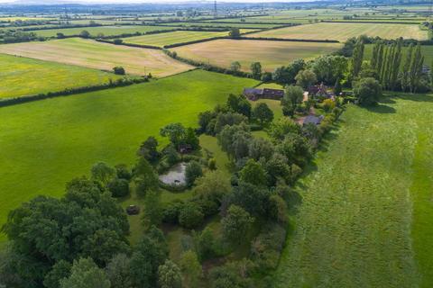 Bicester OX25 5 bed farm house for sale