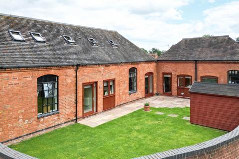 Upper Skilts Court, Gorcott Hill... 4 bed barn conversion for sale