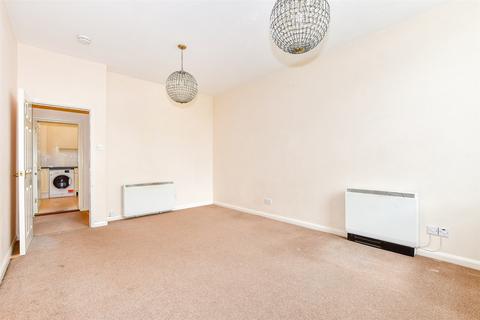 2 bedroom ground floor flat for sale