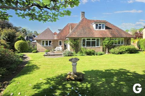 Manor Gardens, Ringwood, Hampshire, BH24 3 bed detached house for sale