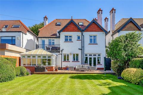 Burges Road, Thorpe Bay, Essex, SS1 6 bed detached house for sale