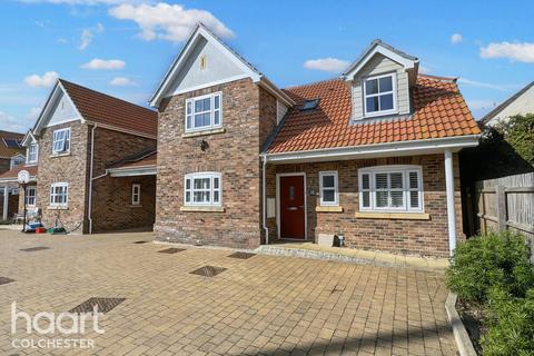 Parsons Heath, Colchester 3 bed link detached house for sale