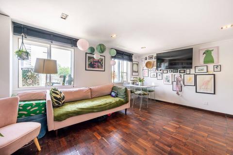 St Ervans Road, Portobello, London, W10 2 bed maisonette for sale