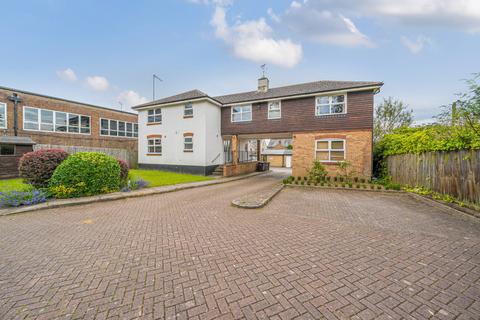 Rectory Road, Rickmansworth... 1 bed maisonette for sale