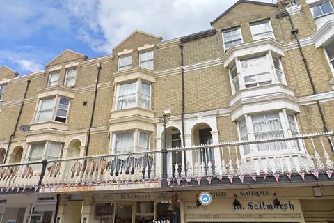 Monson Colonnade, Tunbridge Wells TN1 4 bed barn conversion for sale
