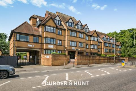 175 High Road, South Woodford E18 1 bed retirement property for sale