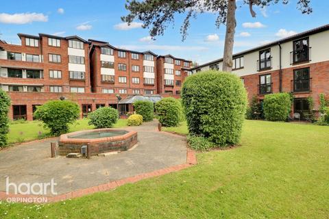 Widmore Road, BROMLEY 2 bed apartment for sale