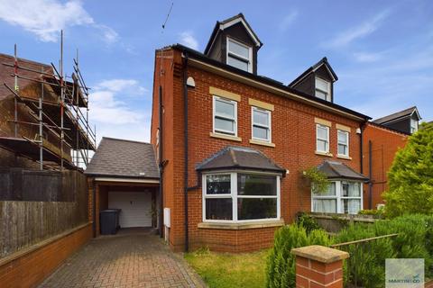 4 bedroom semi-detached house for sale