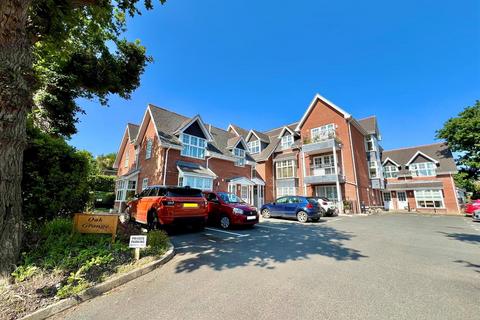 Totland Bay, Isle of Wight 2 bed apartment for sale