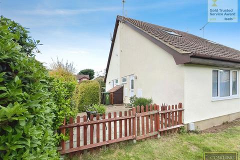 Bulphan Close, Wickford 1 bed semi