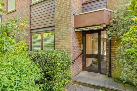 Church Lane, Oxted, Surrey, RH8 2 bed flat for sale