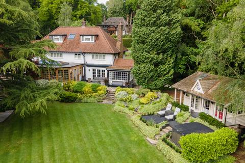 Trout Rise, Loudwater, Rickmansworth... 6 bed detached house for sale