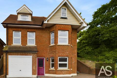 Bexhill Road, Ninfield, TN33 4 bed detached house for sale
