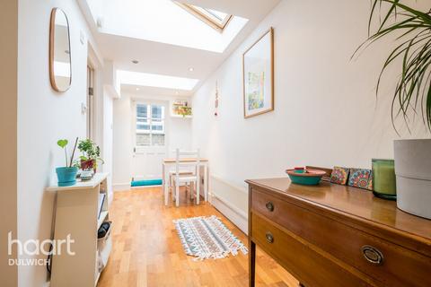 Hinckley Road, London 2 bed apartment for sale