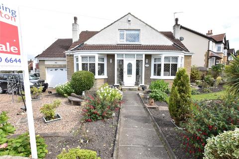 Knights Hill, Leeds, West Yorkshire 3 bed detached house for sale