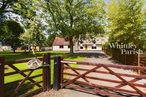 Thorpe Street, Hinderclay 3 bed cottage for sale