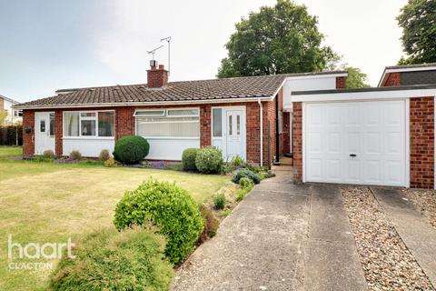 2 bedroom semi-detached bungalow for sale