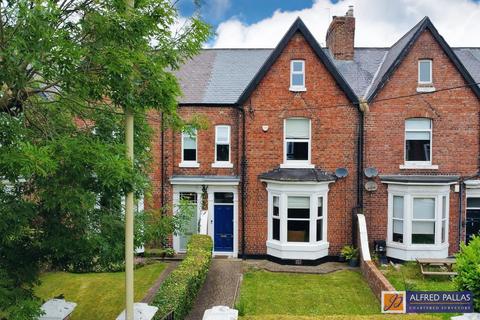 5 bedroom terraced house for sale