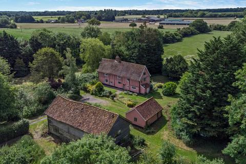 Stradbroke, Eye 4 bed farm house for sale