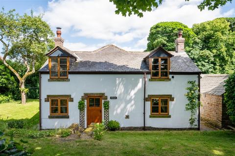 Mansfield Road, Heath, Chesterfield 3 bed cottage for sale