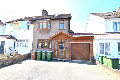 Stapleton Road, Bexleyheath DA7 4 bed semi