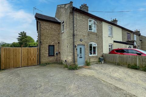 Ashfield Road, Bury St. Edmunds IP30 3 bed semi