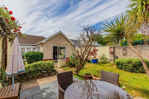 4 bedroom detached bungalow for sale