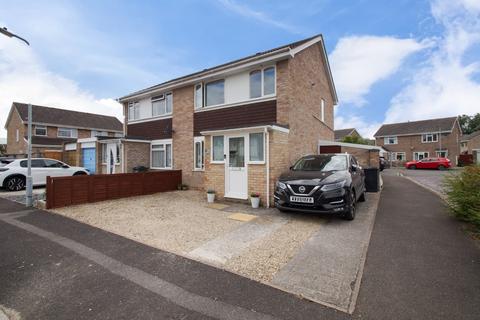 Paddock Drive, Highbridge, TA9 3 bed semi