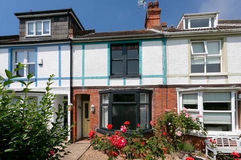 Victoria Terrace, Seabrook, CT21 2 bed terraced house for sale