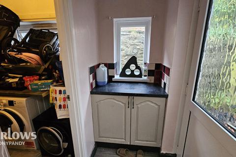 Leslie Terrace, Porth CF39 2 bed terraced house for sale