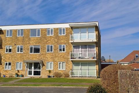 Overstrand Avenue, Rustington BN16 2 bed apartment for sale