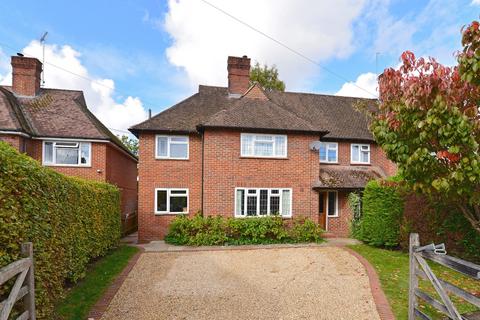 West Hill, Godalming GU8 4 bed semi